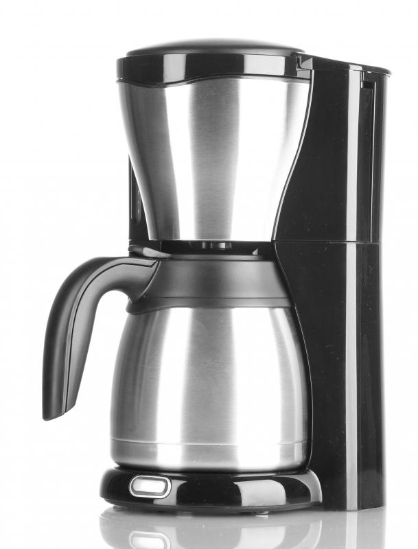 What Is A Coffee Maker? (With Pictures)